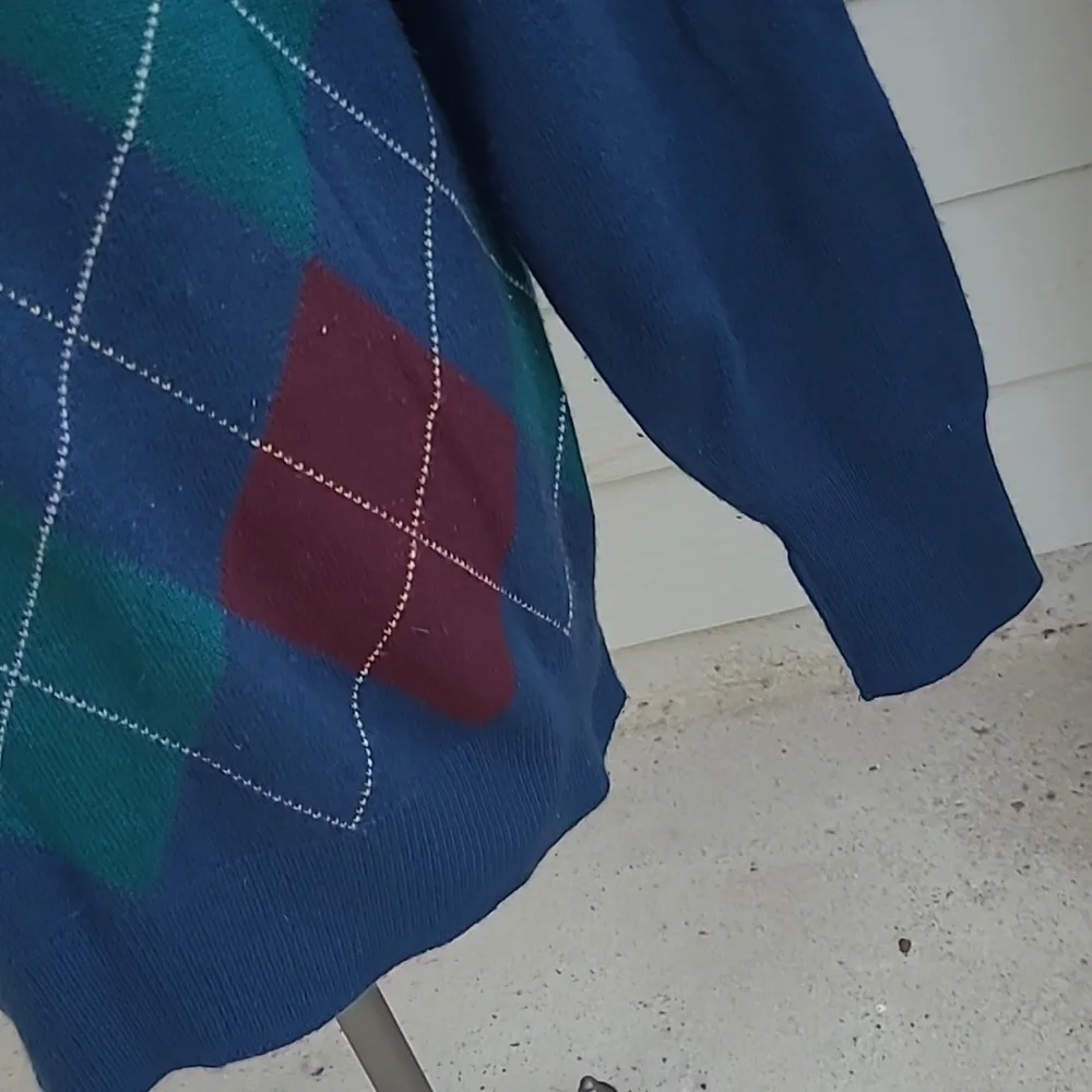 NEIMAN MARCUS Blue Red Green Argyle PURE CASHMERE‎ Sz XL Mens V Neck Sweater VTG